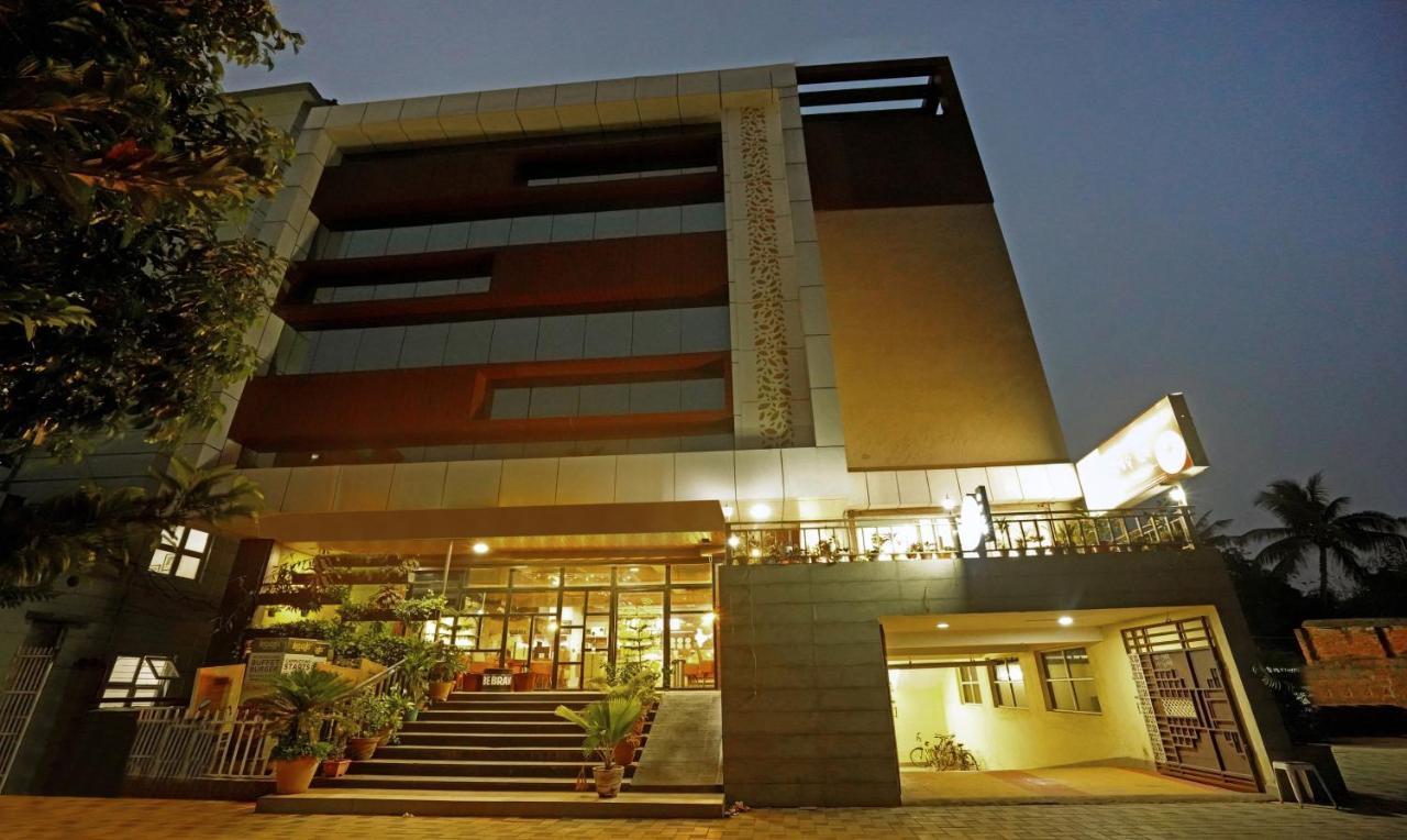 Treebo Lazystay Grand Patia Bhubaneswar Exteriör bild