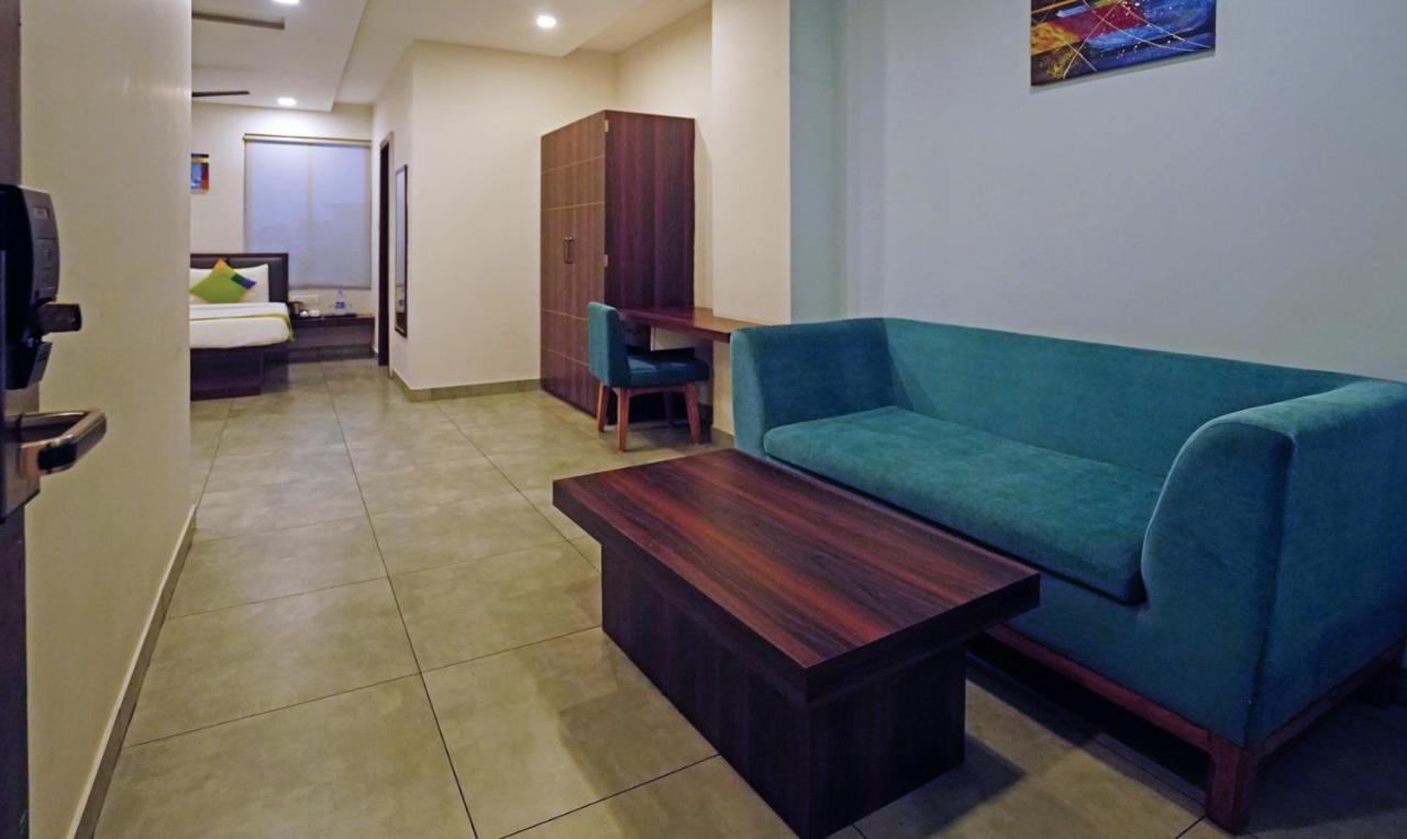 Treebo Lazystay Grand Patia Bhubaneswar Exteriör bild