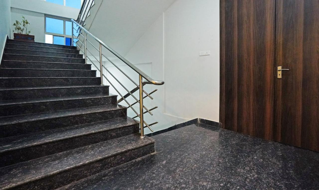 Treebo Lazystay Grand Patia Bhubaneswar Exteriör bild